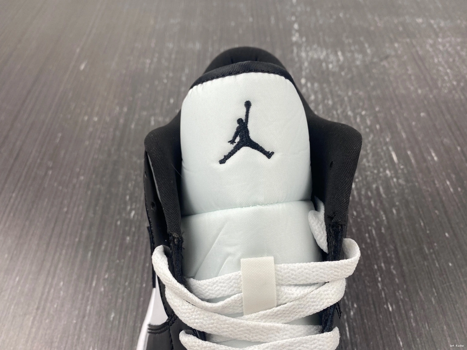 Jordan - Low 1 Concord DV1309-100 SE 0131